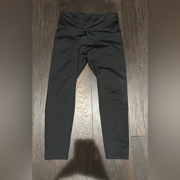 Fabletics Pants - Fabletics cropped leggings